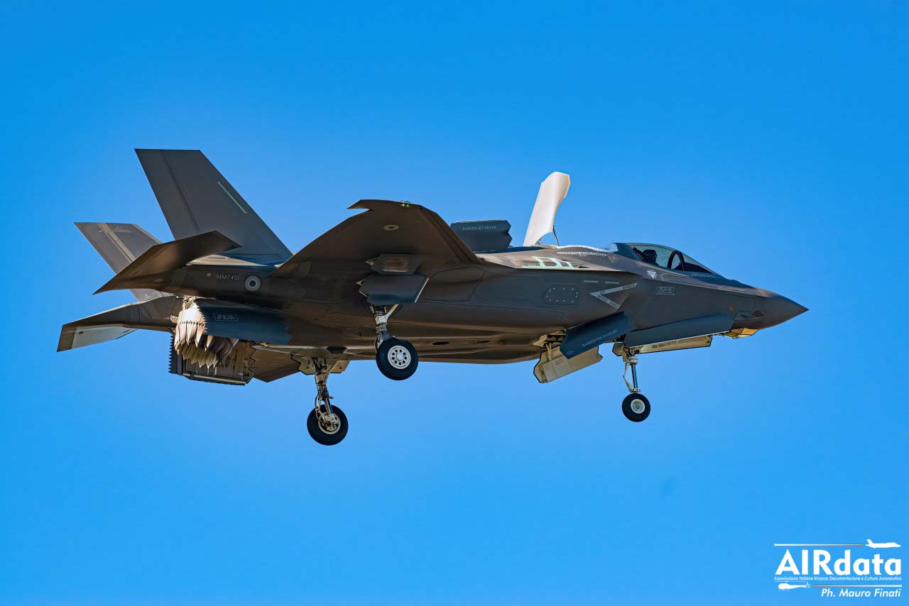 3 MM GRUPAER F35B MM7451 4 01 CAMERI 20171127 MF